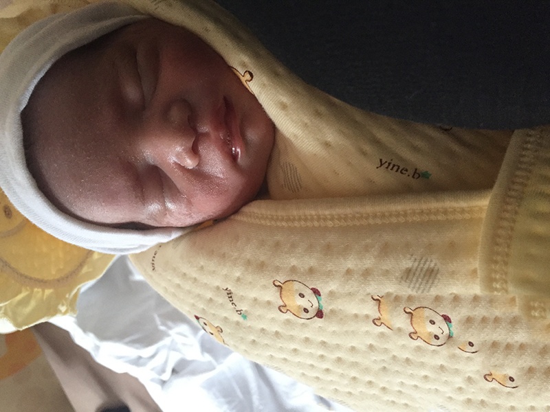 大龄代妈借助试管婴儿成功怀孕产子