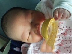 恭喜黄先生喜得一子