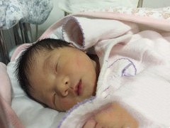 恭喜周女士喜得一子